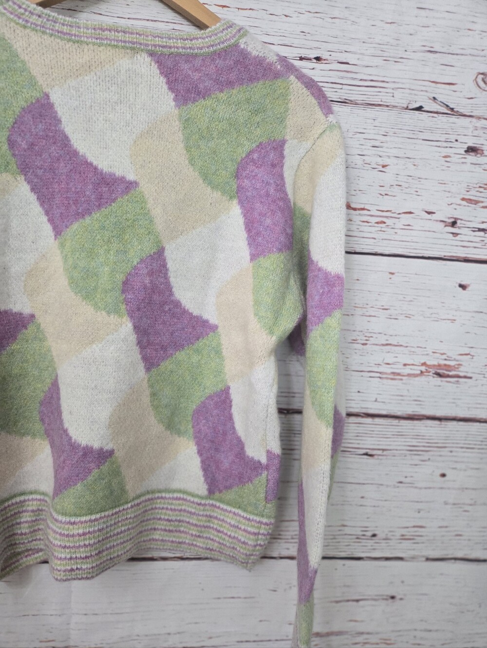 NWT &merci Pastel Geometric Fuzzy Knit Sweater Size Small - Picture 8 of 16